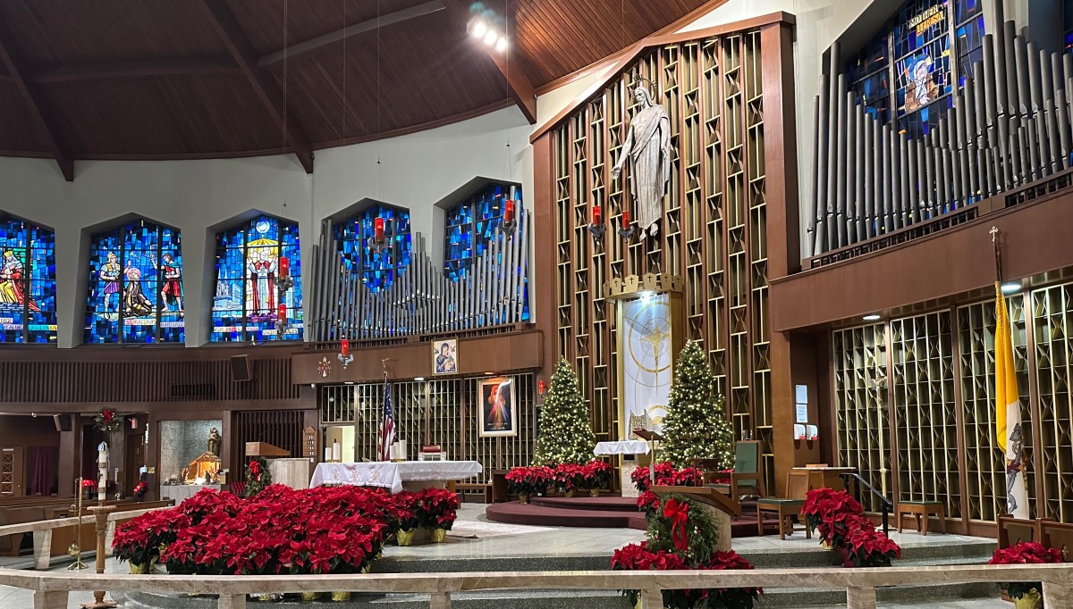 Altar + Windows 